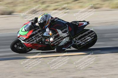 media/Sep-20-2025-Race Pace (Sat) [[d4e1b33f4d]]/Non Verified/Turn 4 Inside (8am)/